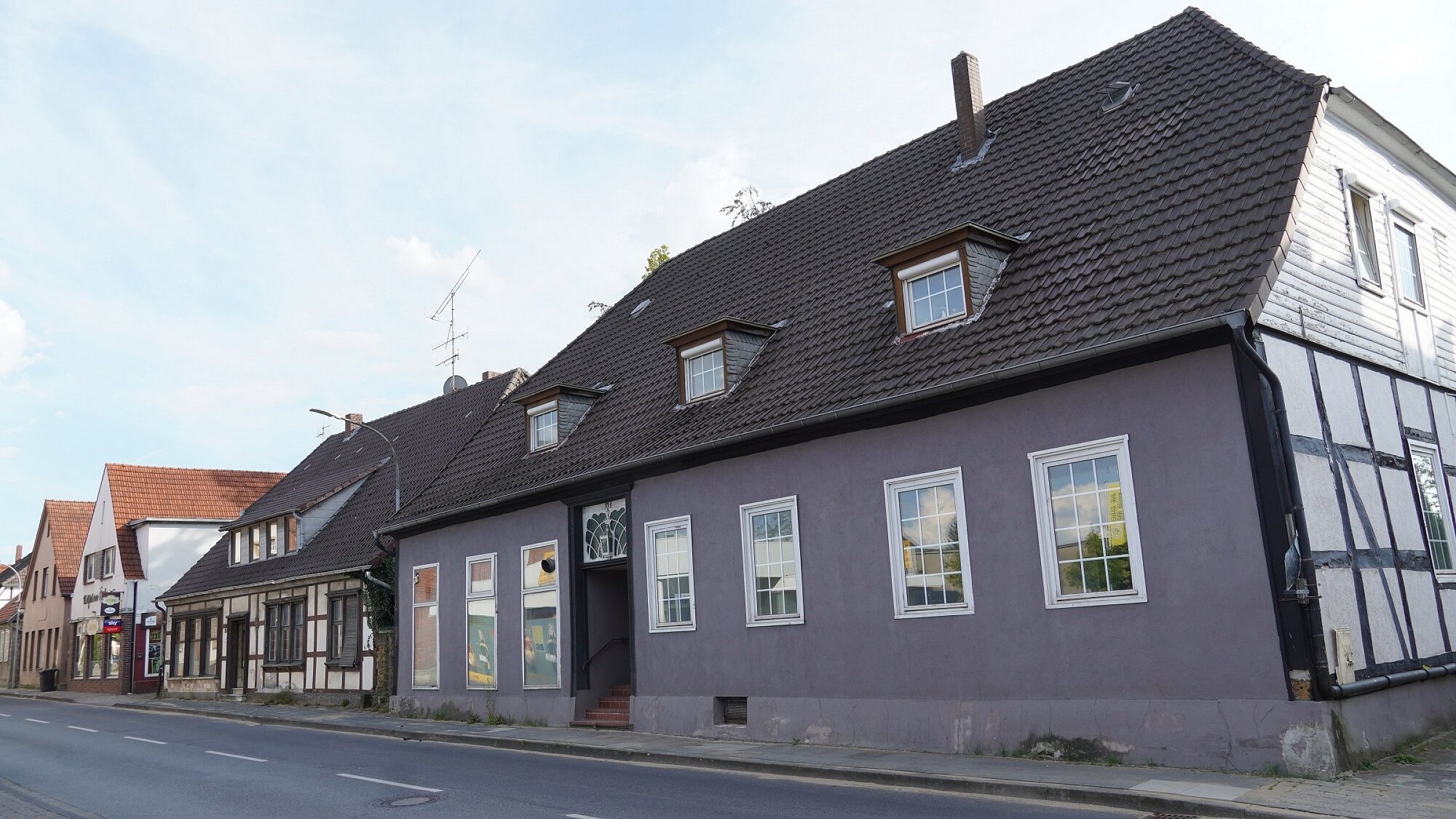 Stadt Halle verkauft Häuser an der Langen Straße Das ist das