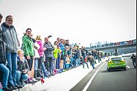 Die A33 gehörte heute den Läufern, Inlinern, Radfahrern und Spaziergängern. - © Florian Gontek