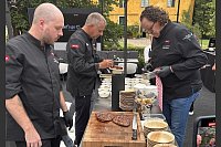 Preview "Outdoor Cooking" auf Gut Böckel in Rödinghausen. Hier präsentierte Miele vor der Internationalen Funkausstellung seine Weltneuheit - © Jeanette Salzmann