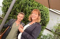 Abschiedsfeier für HK-Lokalchef Herbert Gontek: Bürgermeisterinnen Marion Weike (links/Werther) und Anne Rodenbrock-Wesselmann (Halle). - © Foto: Jan Herrmann