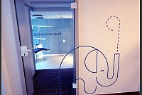 Das Schlummerland: Hier, im Untergeschoss der Villa, befinden sich ein Eingriffsraum und zwei Aufwachzimmer. - © Andreas Frücht
