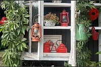 Das Ehepaar Susanne und Jürgen Kreft hat sich in Gütersloh einen wildromantischen Cottage-Garten geschaffen. Sie lieben Vintage-Schätzen und Do-it-yourself-Projekte. In ihrem verwinkelten Garten gibt es viel zu entdecken. - © Susanne Kreft