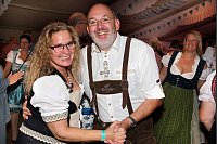 Volle Power: Liane und Klaus tanzen was das Zeug hält. - © Edwin Rekate