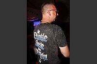 Festzelt-Wars: »Die Dunkle Seite der Tracht« trägt Maik. - © Edwin Rekate