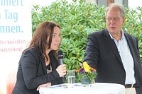 Abschiedsfeier für HK-Lokalchef Herbert Gontek: HK-Chefredakteurin Nicole Donath, Herbert Gontek. - © Foto: Heiko Kaiser