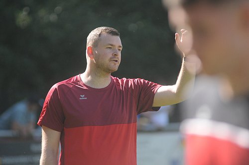Tim Mannek ist seit sieben Jahren in unterschiedlichen Rollen beim SC Peckeloh. Aktuell macht der Co-Trainer seine B-Lizenz. - © Dennis Bleck