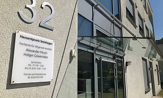 Holger Grävemäter hat die Praxis an der Bahnhofstraße in Steinhagen bereits 2024 verlassen. Im April geht auch Alexander Hirsch. - Christian Helmig