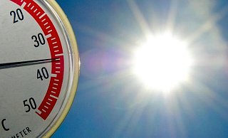 Wie hoch klettert das Thermometer diesmal? Die Medien haben die Hitzeberichterstattung in den vergangenen Jahren extrem ausgebaut. - dpa