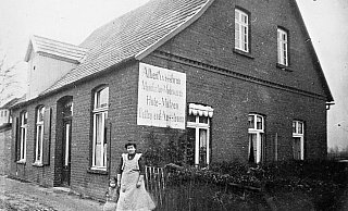 Das Wohnhaus der Familie Hurwitz wurde in der Nacht vom 10. auf den 11. November 1938 angezündet. Das Foto stammt aus der Zeit um 1920. - Stadtarchiv Halle