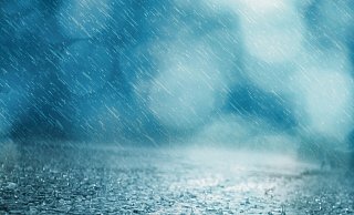 Wenn es zu Starkregenereignissen kommt, halten viele Keller dem Wasserdruck nicht mehr Stand. Oft dringt das Wasser durch Türen und Kellerschächte ein. Viel öfter allerdings ist ein Rückstau aus dem Kanalnetz verantwortlich für die Überflutung. - CC0 Pixabay