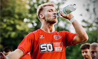 Maximilian Helf ist unumstrittener Führungsspieler beim SC Peckeloh. Der Fußballer aus Bielefeld fühlt sich in Versmold sehr wohl. - Timo Kirchhoff/ SC Peckeloh