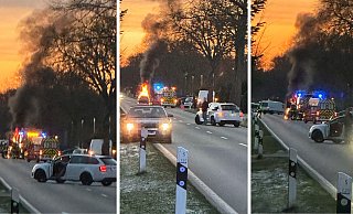 Auf der Brockhagener Straße, Höhe Avia Tankstelle, ist am Samstagnachmittag ein Auto in Flammen geraten. - Petra Hagemeier