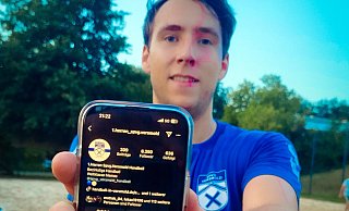 Jonas Ehrenbrink verwaltet die Instagram-Seite von Versmolds Handball-Männern. Er ist der Kopf hinter den kreativen Ideen. - Andre Schneider