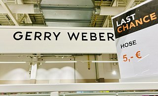Letzte Gelegenheit im Outlet: In Kürze findet der Wechsel des Sortiments statt. Auf Gerry Weber folgen dann andere bekannte Marken. - Nicole Donath