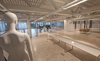 Im einstigen Showrrom herrscht gähnende Leere. - Uwe Pollmeier