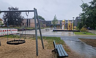 Der neue Schulhof der Grundschule Gartnisch ist aus Sicht der Grünen zu grau. - Uwe Pollmeier