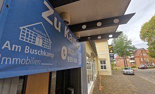 Die Gerhold's-Immobilie in Hörste steht samt zwei angrenzenden Baugrundstücken zum Verkauf. Es gibt offenbar schon erste Interessenten. - Uwe Pollmeier