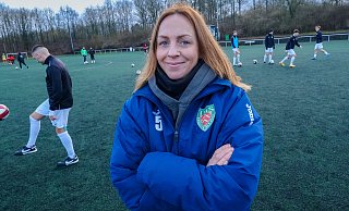 Maxine Birker hat jahrelang auf hohem Niveau selbst Fußball gespielt. - Andreas Zobe