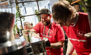 Melitta versorgt bei Festivals die Besucher mit Kaffee. Eine aktuelle Studie zeigt, dass dabei auch die Mitarbeiter zufrieden sind. - Melitta