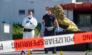 Vor der Diskothek "Prime" in Bielefeld-Brackwede ist es am Samstagmorgen, 19. Juli, zu der Messerattacke unter jungen Partygängern gekommen. - Paul Brinkmann