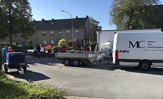 Bei Arbeiten für die Verlegung von Glasfaserkabeln am Neumarkt wurde ein Stromkabel beschädigt. Das führte zum Stromausfall in weiten Teilen von Halle. - Heiko Kaiser