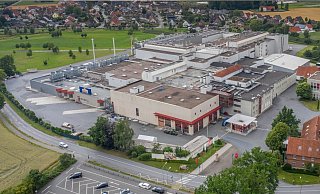 Der Stammsitz von TFB im Versmolder Ortsteil Loxten. Der Fleischwarenhersteller soll künftig mehrheitlich zur Premium Food Group (früher Tönnies) gehören. - TFB