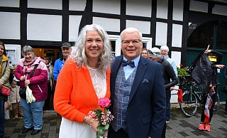 Maren Potthoff und Hubert Kaiser aus Borgholzhausen haben geheiratet. Sie tragen fortan den Ehenamen Kaiser. - Ekkehard Hufendiek