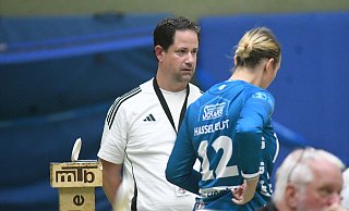 Timo Ortmeyer (l.) ist seit vielen Jahren Handball-Trainer. Einen Zwischenfall wie am Samstag hat er noch nicht zuvor erlebt. - Christian Helmig