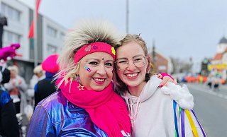 Zehntausende verkleidete Karnevalsfans werden an Weiberfastnacht und Rosenmontag im Kreis Gütersloh erwartet. - LENA VANESSA BLECK