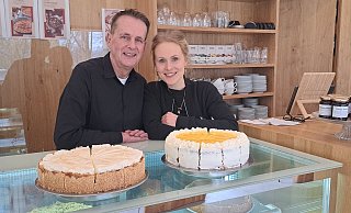 Ralf Dunkelberg ist zurück an der Seite von Anna Rosenthal - Silke Derkum-Homburg