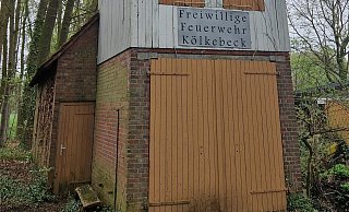 Den Kölkebecker Turm aus dem Jahr 1930 kennt wohl jeder, der schon einmal durch den Haller Ortsteil gefahren ist. - Uwe Pollmeier