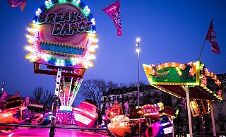 Von Freitag bis Sonntag ist in Halle im Kreis Gütersloh die Frühjahrskirmes 2024 geöffnet. - Symbolfoto/Pixabay