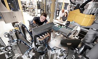 Der Konzern Schaeffler steckt im Umbruch, Stellenabbau wird weiter diskutiert. Was das für das Steinhagener Werk bedeutet, ist derzeit noch offen. - Dominik Obertreis www.obertreis.de