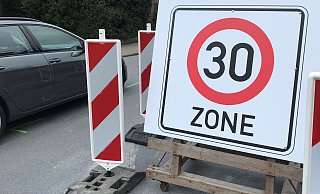 Zumindest bis zu ihrer Sanierung soll auf der Bielefelder Straße und auf der Woerdener Straße Tempo 30 gelten. - Heiko Kaiser