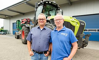 Stefan und Achim Schnur übernahmen in Bockhorst vor 25 Jahren. - Andre Schneider