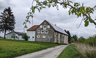 Viele Jahre wurde das Haus als Nebenstelle der JVA Bielefeld-Senne geführt. Bald könnte hier eine Groß-WG einziehen. - Anja Hanneforth