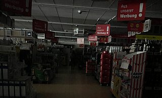Wie Sie sehen, sehen Sie nichts. Momentaufnahme aus dem Lidl in Steinhagen. - Anna Ventker