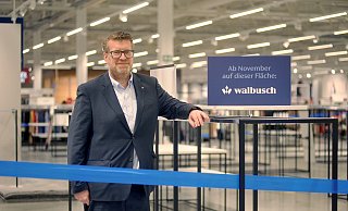 Christian Busch, Mehrheitsgesellschafter des Moderherstellers Walbusch, präsentiert die Fläche im Outlet, die bislang für Mode von Gerry Weber vorgehalten wurde. Ab November präsentiert sich hier Walbusch - Gerry Weber verliert etwa 600 Quadratmeter. - Nicole Donath