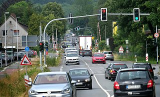 Die Bielefelder Straße ist eine der wichtigsten Ortsdurchfahrten in Steinhagen. - Andreas Frücht