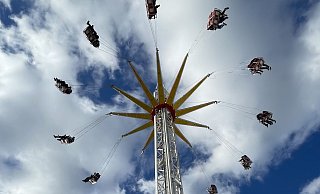 Der Kettenflieger, hier eine Woche zuvor auf Sünne Peider in Versmold, blieb in Halle plötzlich stehen. - Tasja Klusmeyer