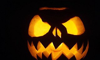Halloween, der letzte Tag im Oktober, entwickelt sich auch in Deutschland Jahr für Jahr zu einem Abend mit hoher Betriebsamkeit - bei Bürgern und der Polizei. - Kirsten Fuhrmann