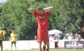 Erik Mannek vom SC Peckeloh haderte mit 2:2-Unentschieden zum Start in die neue Saison gegen den FC Kaunitz. - Dennis Bleck
