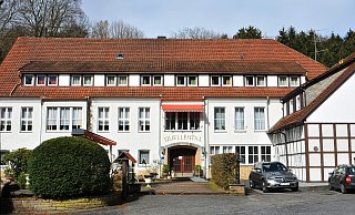 Für das Berghotel Quellental in Steinhagen gibt es neue Pläne. Drei Investoren aus Bielefeld arbeiten an einer Umnutzung der prominenten Immobilie. - Frank Jasper