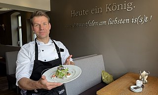 Jörg Haskenhoff führt mit seiner Frau Diana den Landgasthof Pappelkrug in Halle. - Carolin Nieder-Entgelmeier