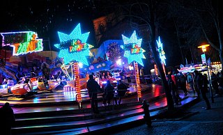 Halle blüht auf - so sah die Kirmes vor Corona aus. In wenigen Wochen können sich die Haller wieder auf einen ähnlichen Anblick freuen. - Nicole Donath
