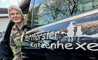 Die Patthorster Katzenhexe Nicole Kreuter kümmert sich um ausgesetzte und verwahrloste Tiere. - Frank Jasper