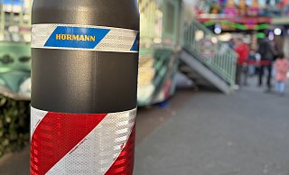 Zur Kirmes Sünne Peider sperrten unter anderem Sicherheitspoller das Veranstaltungsgelände ab. Auch zum Stadtfestival müssen Maßnahmen zum Schutz der Besucher ergriffen werden. - Tasja Klusmeyer