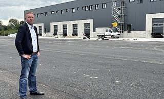 Matthias Bevermann führt in dritter Generation das Unternehmen Bevermann, das einst in Versmold als Kohlenhandlung gegründet wurde. Im Jahr des 70. Geburtstages wird der dritte Standort in Betrieb genommen. - Tasja Klusmeyer