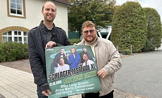 Christian Anwey und Schlagersänger Daniel Ceylan wollen mit dem Schlager-Festival XL eine Veranstaltungsreihe in Halle starten. - Tobias Barrelmeyer