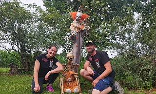 Nicole und Patrick Overkamp brauchen auf dem Versmolder Horrorhof dringend Unterstützung. - Andre Schneider